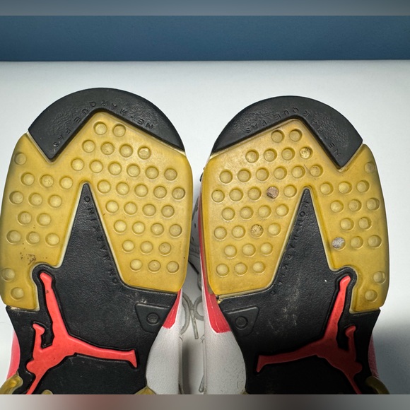 Air Jordan 6 retro white infrared sneakers, 6Y - Picture 8 of 14